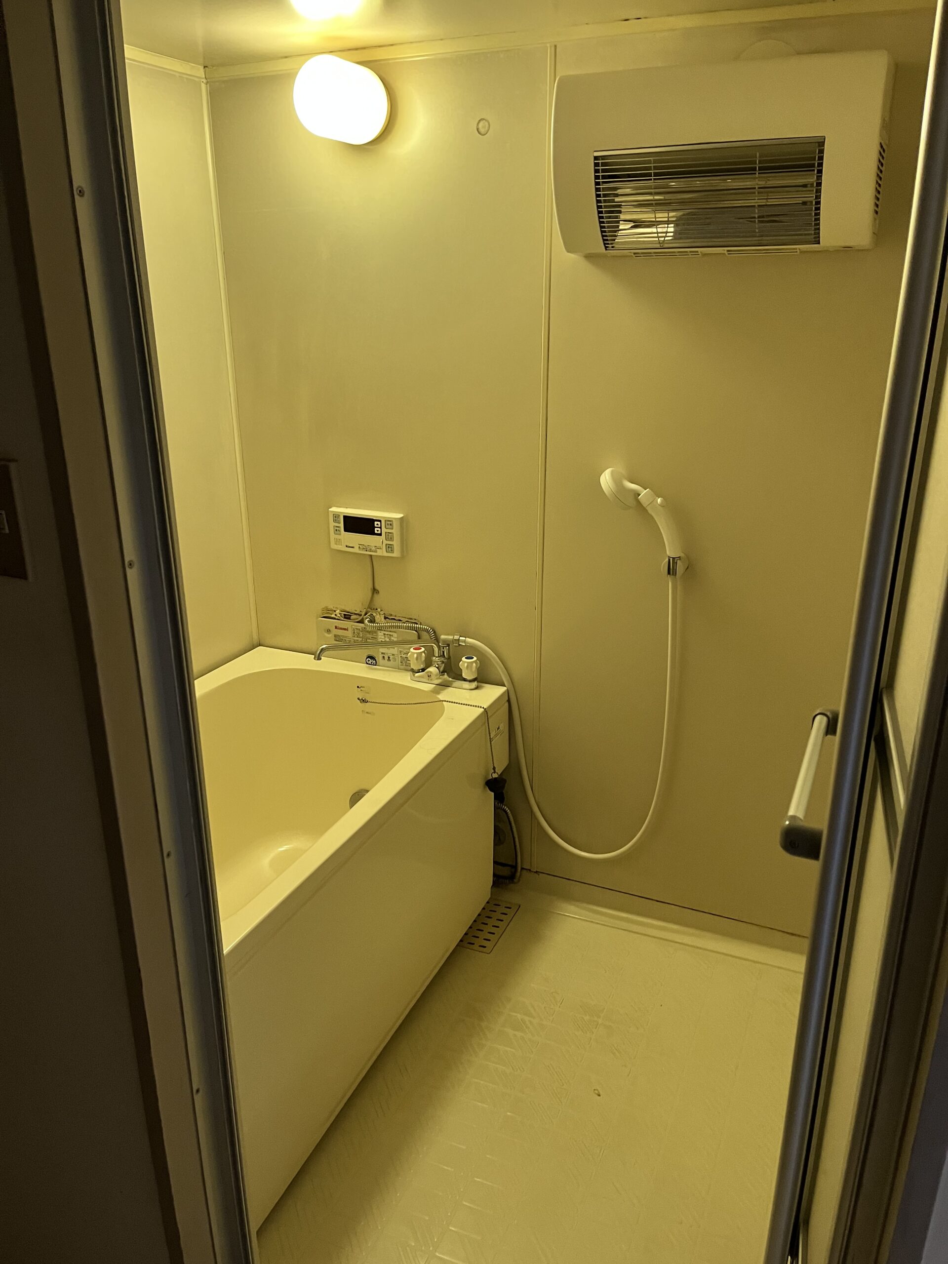 千葉県流山市前ヶ崎_残置物撤去_不動産売却_マンション_4LDK_浴室_作業後