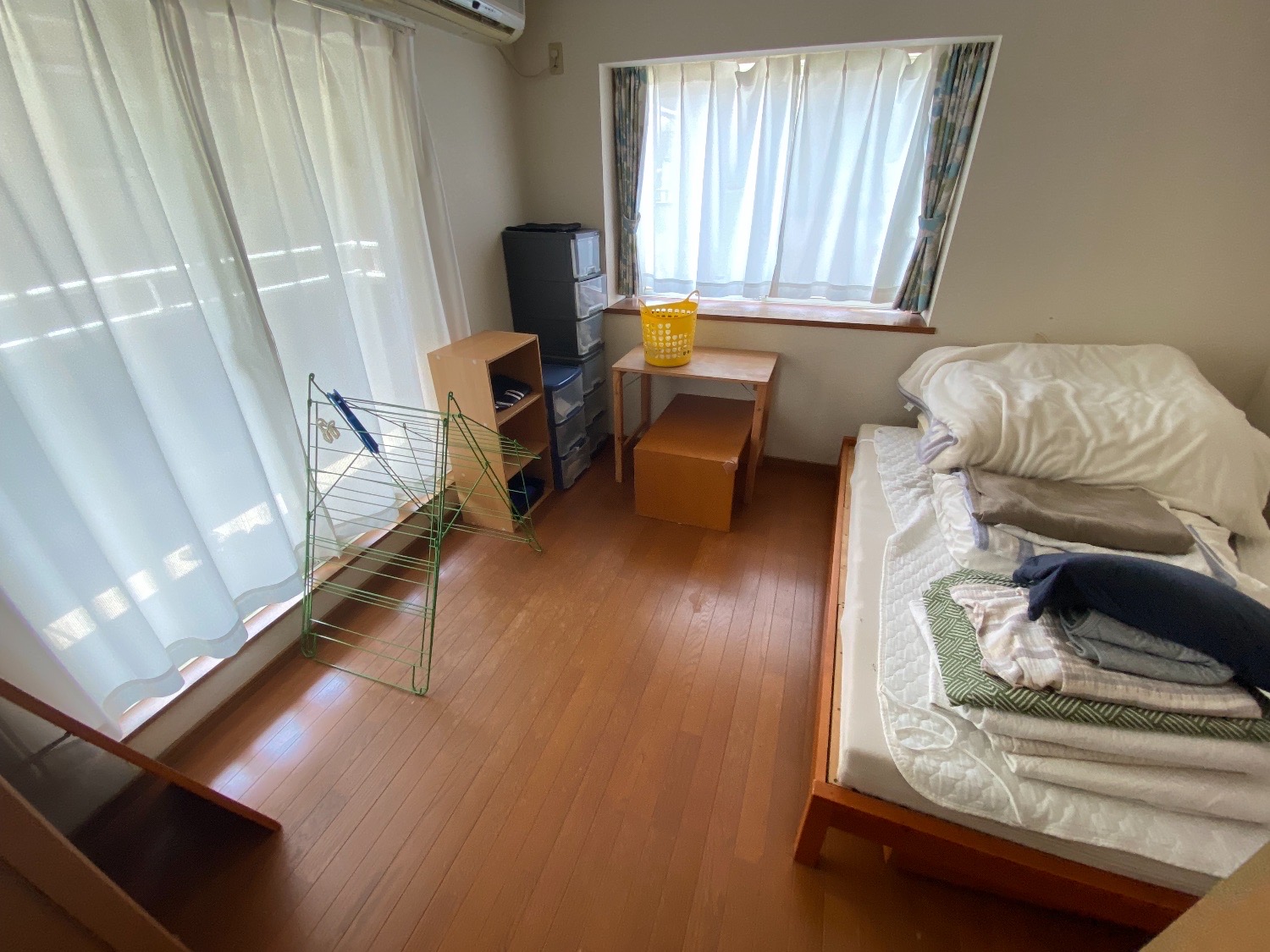 千葉県柏市_残置物撤去_樹木伐採_草刈り_高価買取_不動産売却_一軒家_5LDK_洋室2_作業前