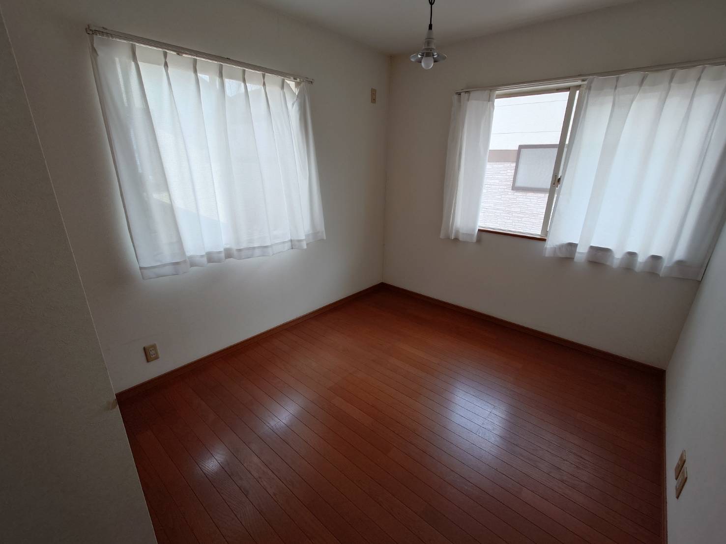 千葉県柏市_残置物撤去_樹木伐採_草刈り_高価買取_不動産売却_一軒家_5LDK_洋室4_作業後