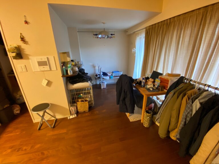 神奈川県_藤沢市_残置物撤去_マンション_2LDK_ダイニング_作業前