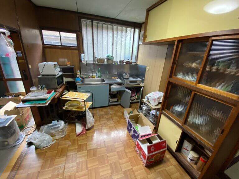 東京都_大田区_雪谷大塚町_残置物撤去_アパート_4件_キッチン_作業前