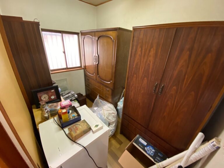 千葉県_流山市_加_不動産売却_残置物撤去_一軒家_5DDK_洋室1_作業前