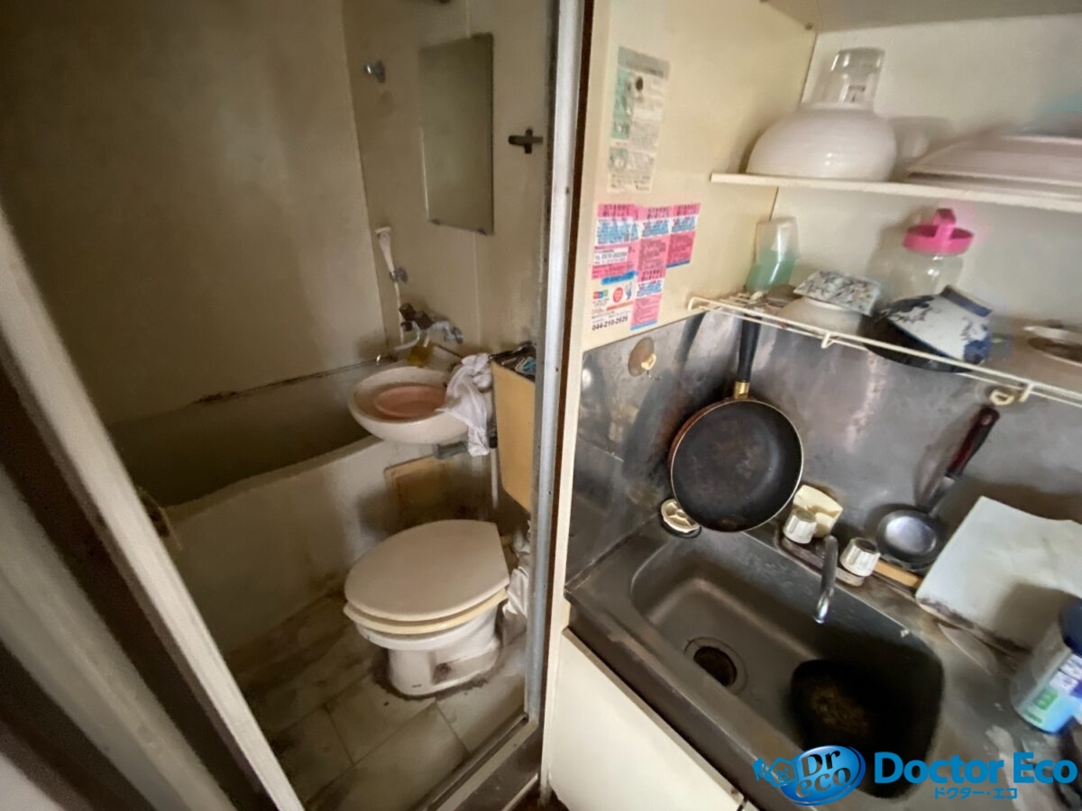 神奈川県_川崎市_幸区_北加瀬_ゴミ屋敷清掃_引っ越し_退去時_アパート_1R_ユニットバス_作業前