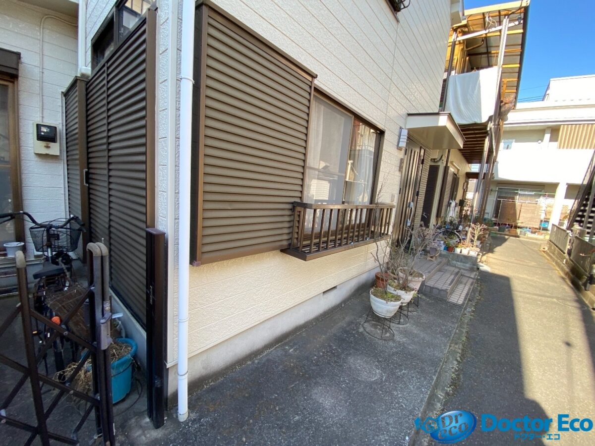 千葉県松戸市西馬橋_残置物撤去_不動産売却_一軒家_3LDK_家回り2_作業前