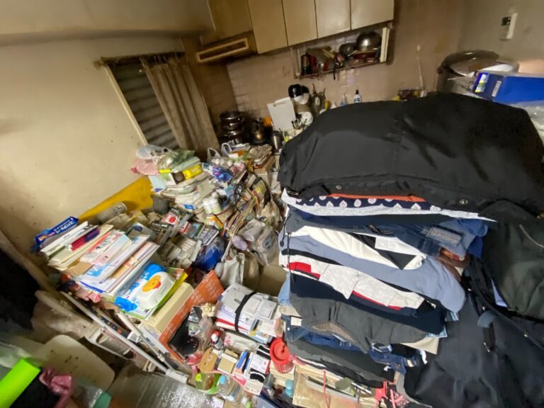 東京都_葛飾区_東金町_引っ越し_退去時_配送サービス_物屋敷_不用品回収_アパート_1LDK_キッチン_作業前