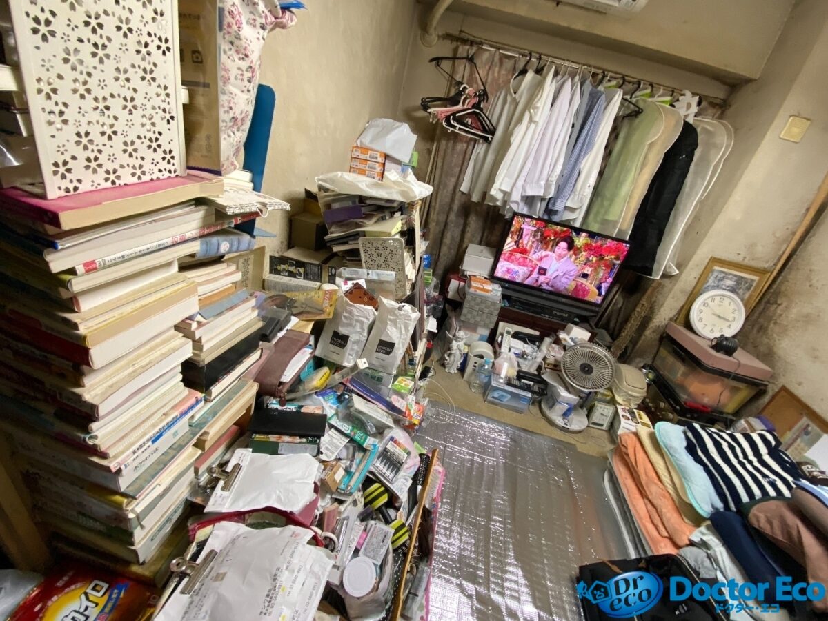 東京都_葛飾区_東金町_引っ越し_退去時_配送サービス_物屋敷_不用品回収_アパート_1LDK_和室1_作業前