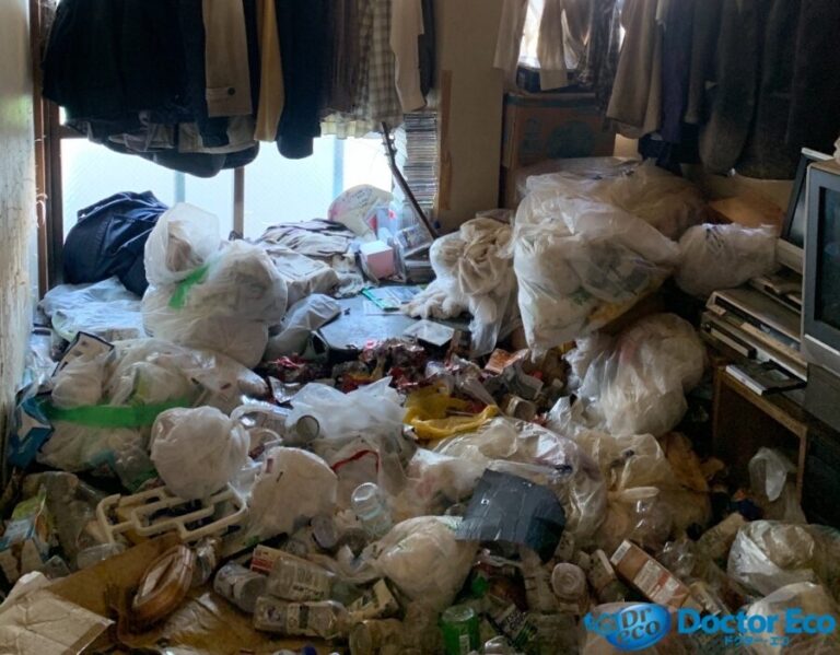 東京都大田区大森北_引っ越し_退去時_ゴミ屋敷清掃_マンション_1K_和室2_作業前