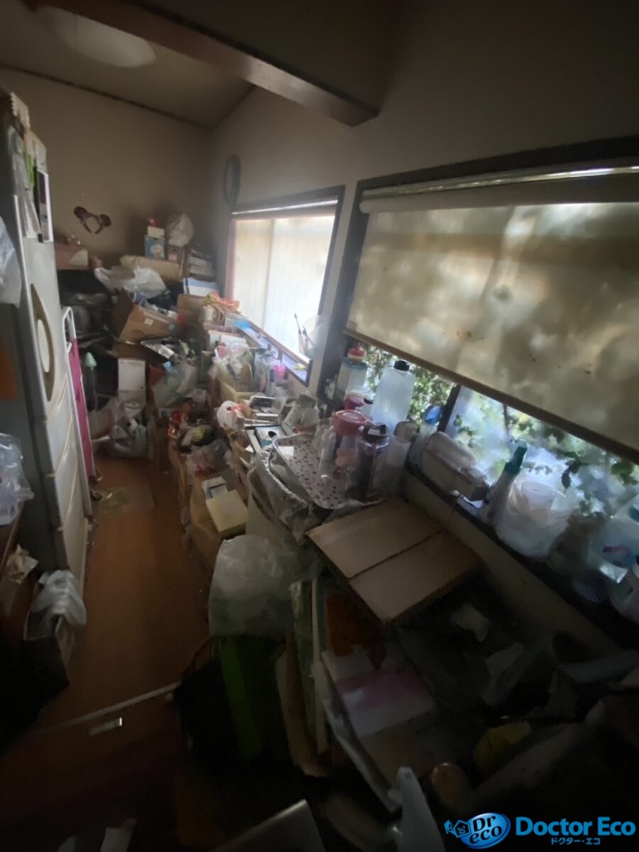 東京都杉並区高井戸西_物屋敷片付け_残置物撤去_解体_一軒家_4LDK_キッチン_作業前