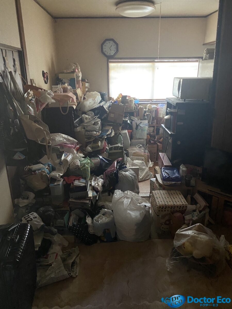 東京都杉並区高井戸西_物屋敷片付け_残置物撤去_解体_一軒家_4LDK_洋室2_作業前