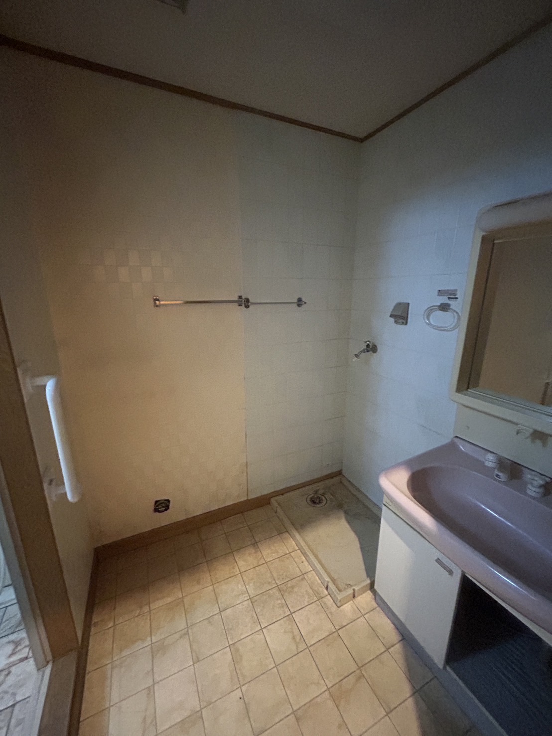 東京都江戸川区_残置物撤去_リフォーム_マンション_4LDK_洗面所_作業後