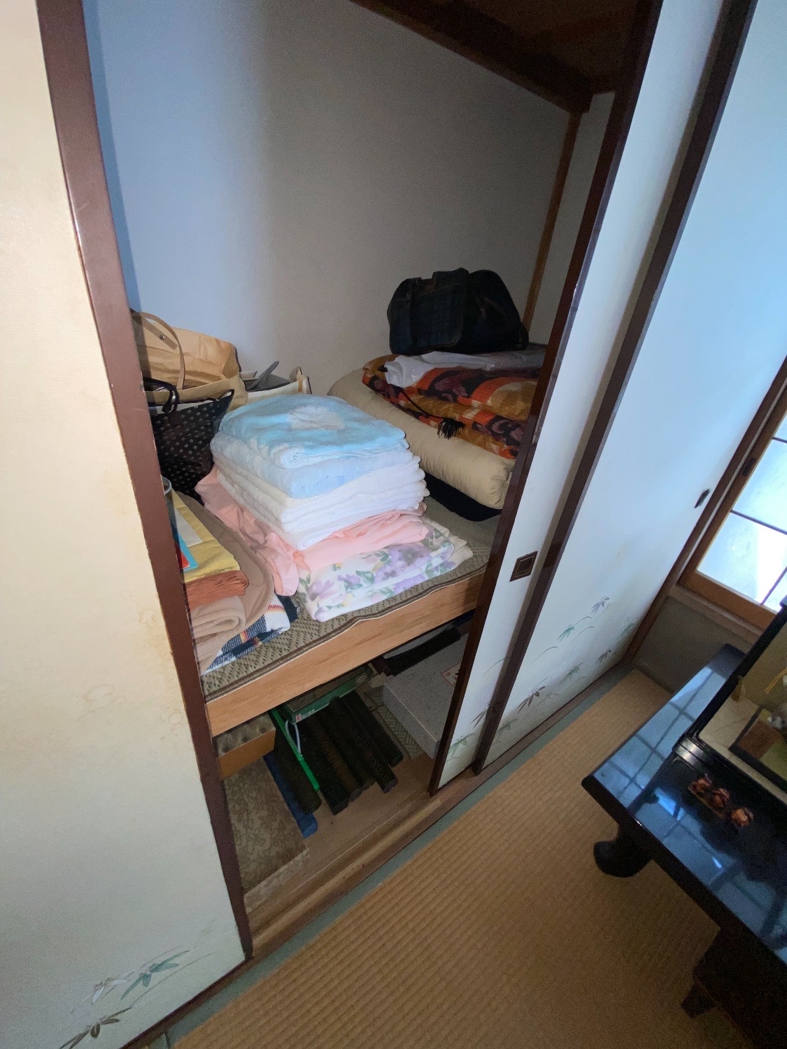千葉県柏市_残置物撤去_解体時_店舗_住居_5LDK_収納1_作業前