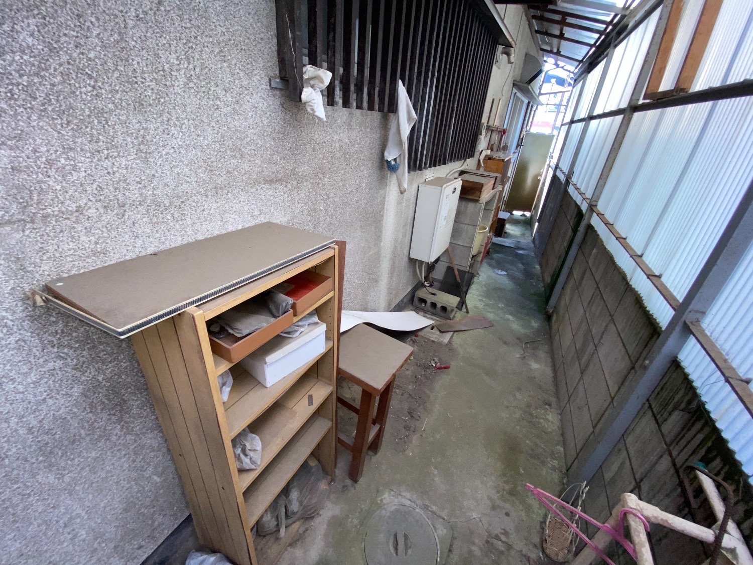 千葉県柏市_残置物撤去_解体時_店舗_住居_5LDK_家周り_作業前