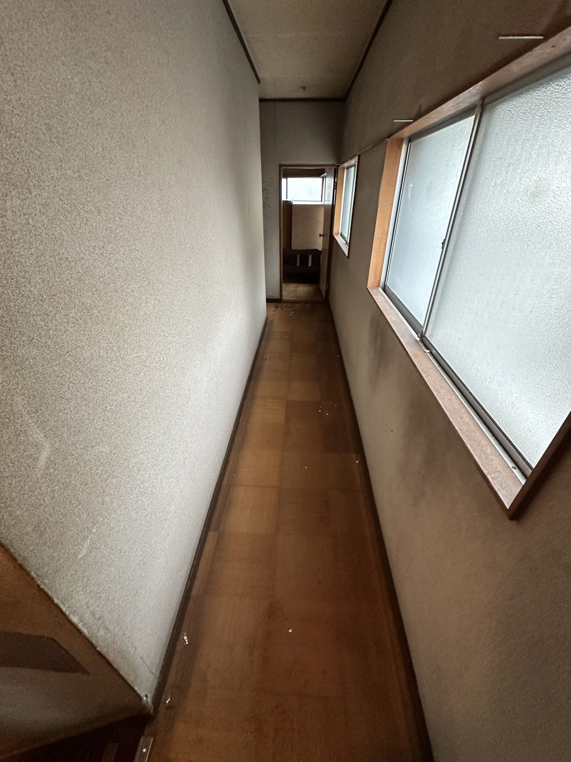 千葉県柏市_残置物撤去_解体時_店舗_住居_5LDK_廊下_作業後
