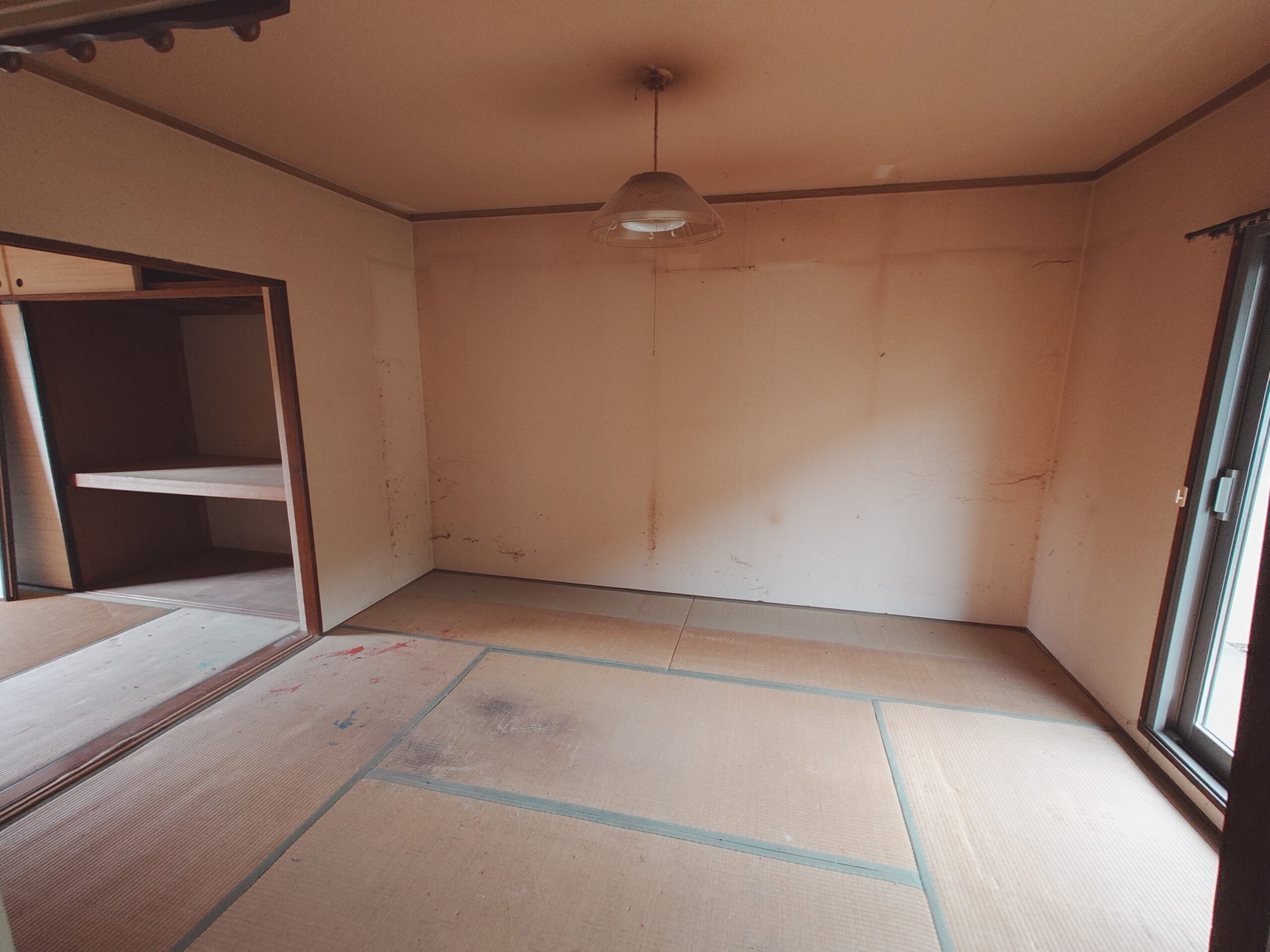 千葉県船橋市_ゴミ屋敷清掃_草刈り_引っ越し_退去時_マンション_4DK_トランクルーム_庭周り_和室1_作業後