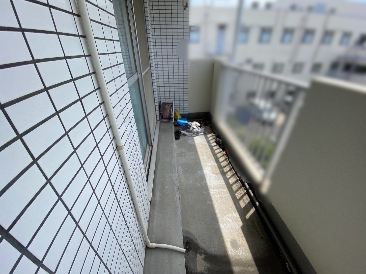 東京都大田区多摩川_不用品回収_キッチン_2部屋_ベランダ_マンション_4LDK_ベランダ2_作業前