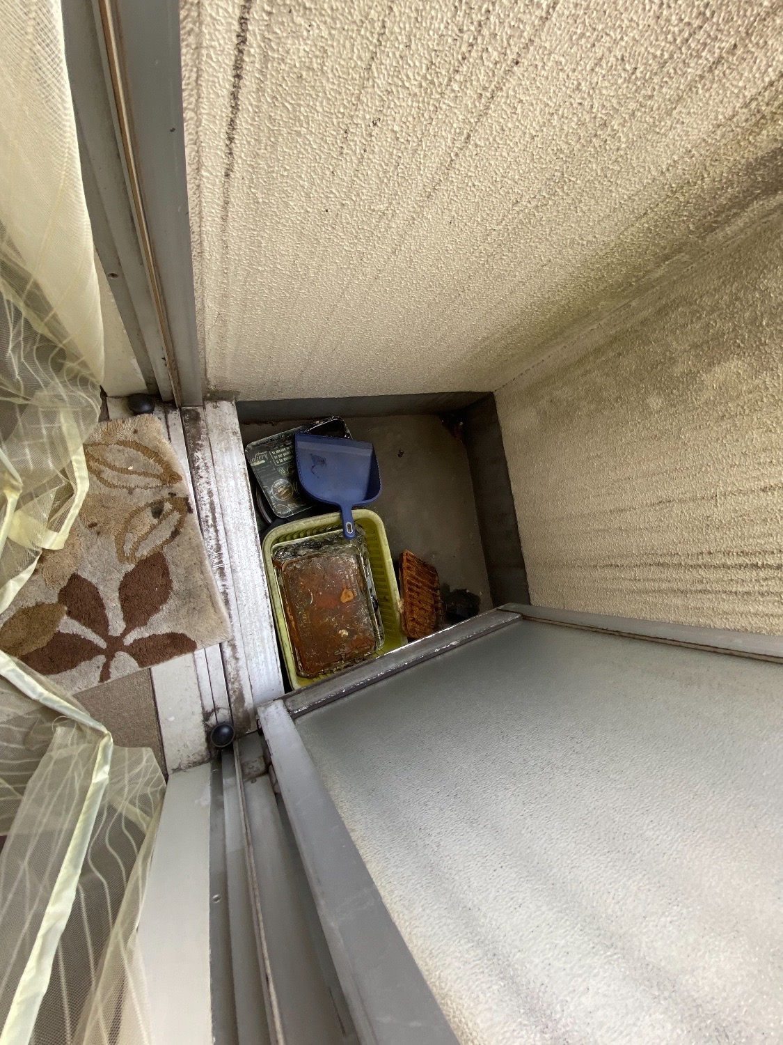 東京都大田区多摩川_不用品回収_キッチン_2部屋_ベランダ_マンション_4LDK_ベランダ3_作業前